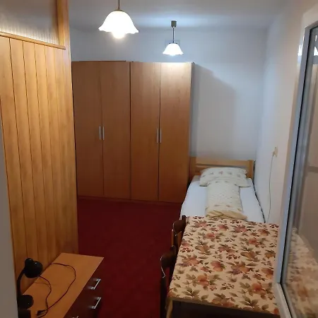 Hostel Kosice - Sirsie Centrum Quarto em Acomodações Particulares Košice